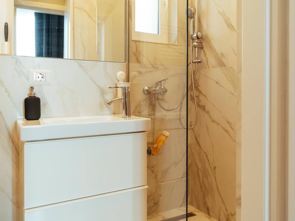 Beautiful Apartment - Top Location - Amazing Balcony Букурещ Екстериор снимка