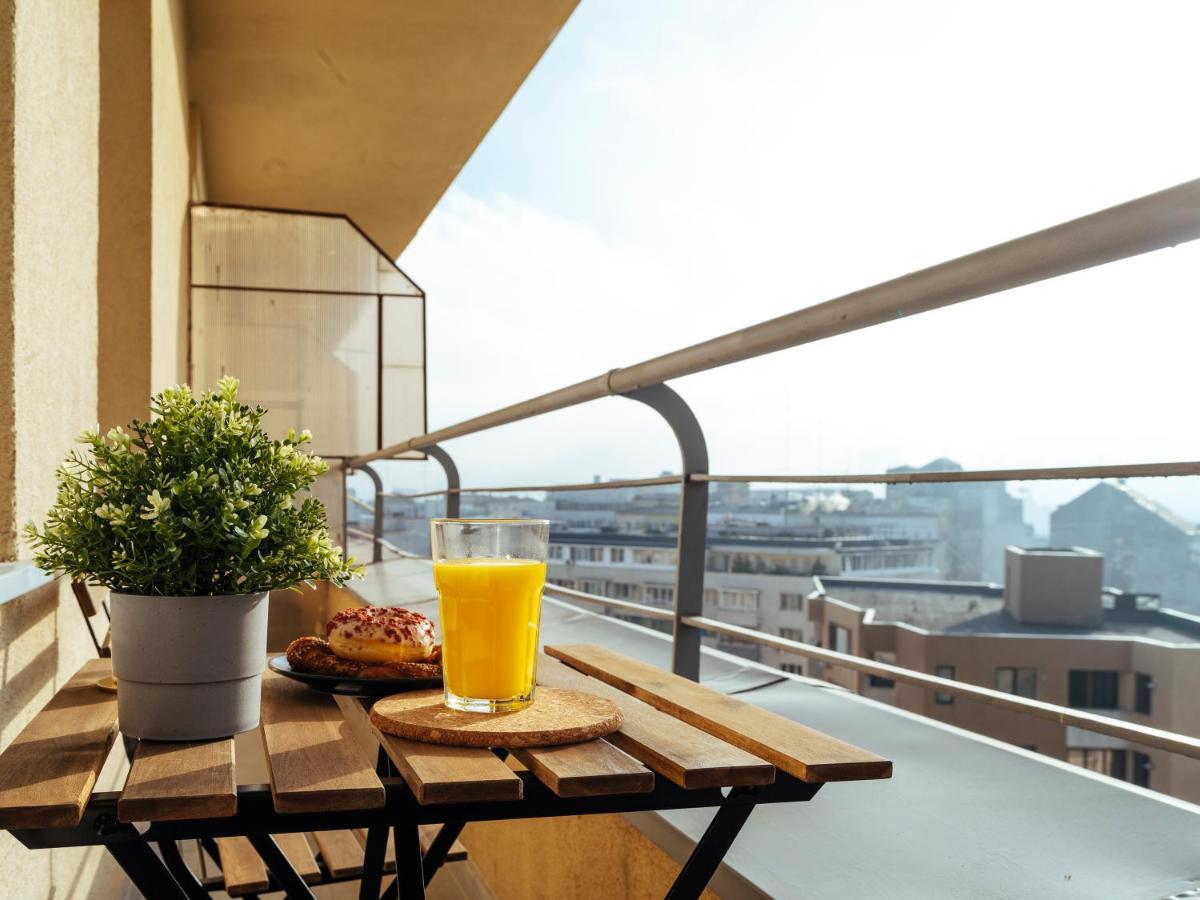 Beautiful Apartment - Top Location - Amazing Balcony Букурещ Екстериор снимка